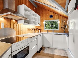 Réfrigérateur, micro-ondes, four, lave-vaisselle