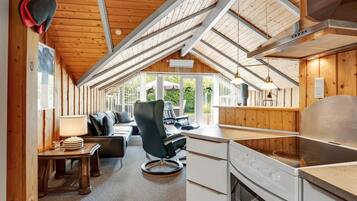 Réfrigérateur, micro-ondes, four, lave-vaisselle