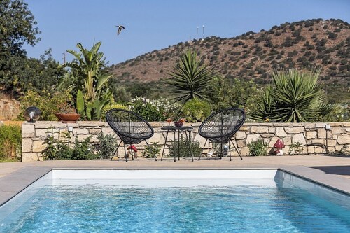 Villa Leondis, an ideal base for exploring Crete's rich history & natural beauty