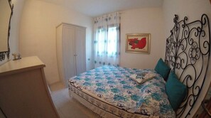 3 bedrooms, iron/ironing board, WiFi