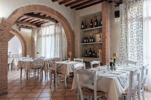 Restaurant - Borgo San Martino Residence Hotel & SPA (San Martino)