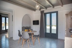 In-room dining - Passa Corda Suites (Naxos)