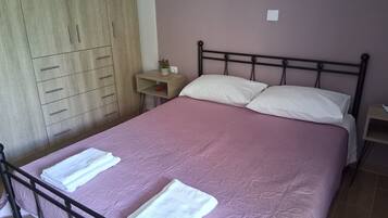 1 camera, ferro/asse da stiro, Wi-Fi gratuito, lenzuola