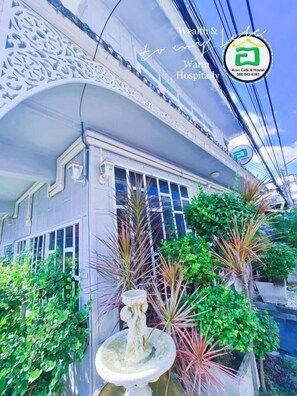 Exterior - Aran hostel &Cafe Ngamwongwan (Nonthaburi)