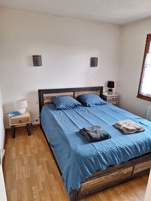 3 bedrooms, WiFi, bed sheets