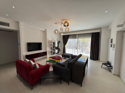 Breathe Rome, rest on the sea