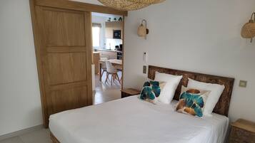 3 chambres, fer et planche à repasser, Wi-Fi, draps fournis