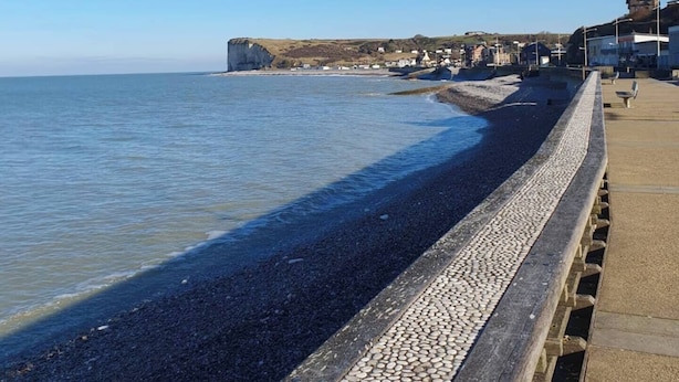 Una playa cerca