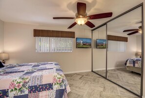 2 bedrooms, iron/ironing board, free WiFi, bed sheets