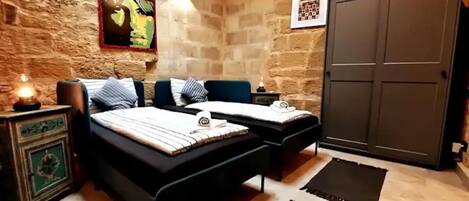 3 Schlafzimmer, Bügeleisen/Bügelbrett, Reisekinderbett, kostenloses WLAN