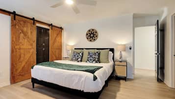 3 bedrooms, iron/ironing board, travel crib, free WiFi