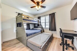 3 Schlafzimmer, Bügeleisen/Bügelbrett, kostenloses WLAN, Bettwäsche