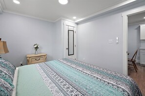 2 chambres, fer et planche à repasser, Wi-Fi, draps fournis