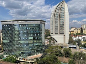 Exterior - Charming 1-bedroom apartment in brilliant Kilimani, Nairobi with WiFi, Gym (Nairobi)