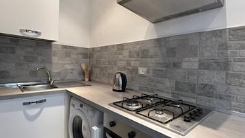 Four, plaque de cuisson