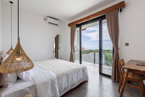 1 bedroom, in-room safe, iron/ironing board, bed sheets