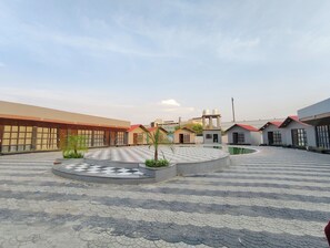 واجهة المنشأة