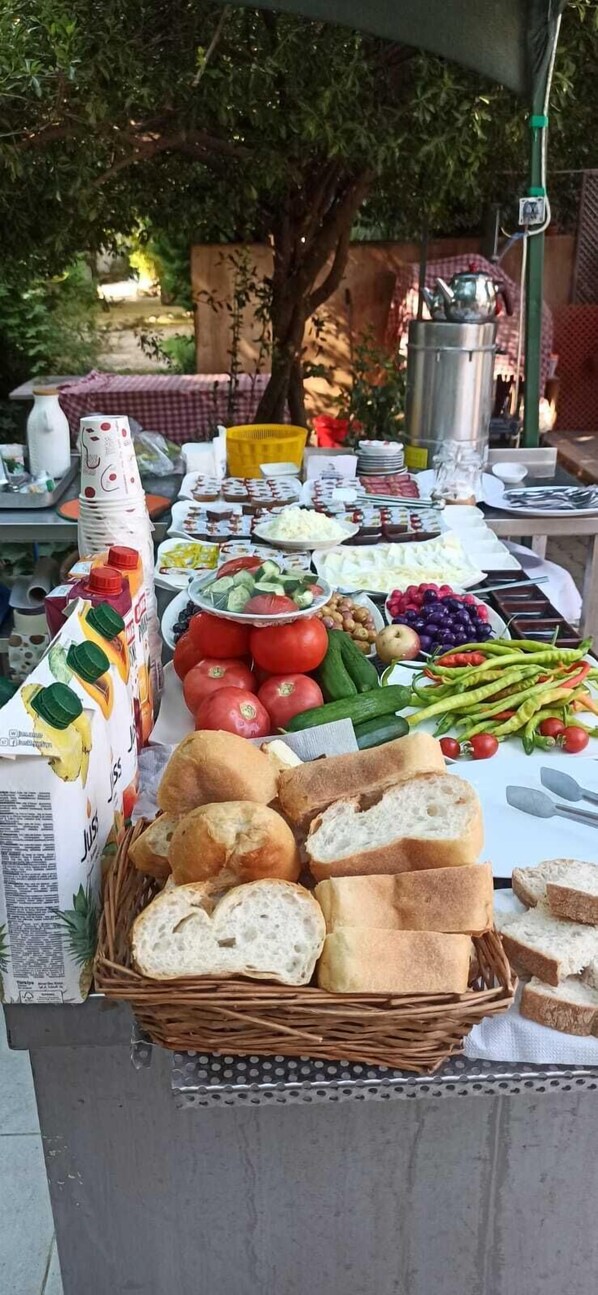 Desayuno buffet incluido todos los días