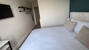 Comfort Double Room, Garden View | WiFi (free) - East Halton Hotel (East Halton)