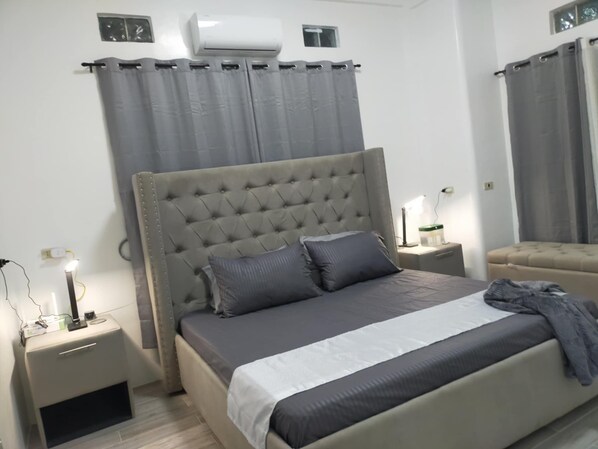 2 soverom, strykejern/-brett, wi-fi og sengetøy