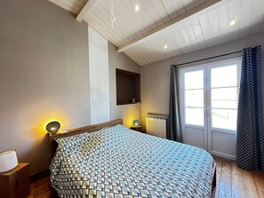 4 chambres, accès au Wi-Fi (inclus)