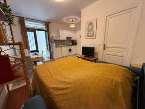 1 bedroom, free WiFi - Charming 4-person apartment in city center, near beach (Banyuls-sur-Mer)