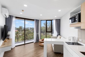 Superior Apartment, 1 Bedroom, Non Smoking, Balcony | Living area