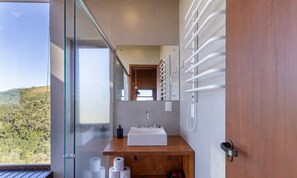 Chalet | Salle de bain | Baignoire et douche séparées
