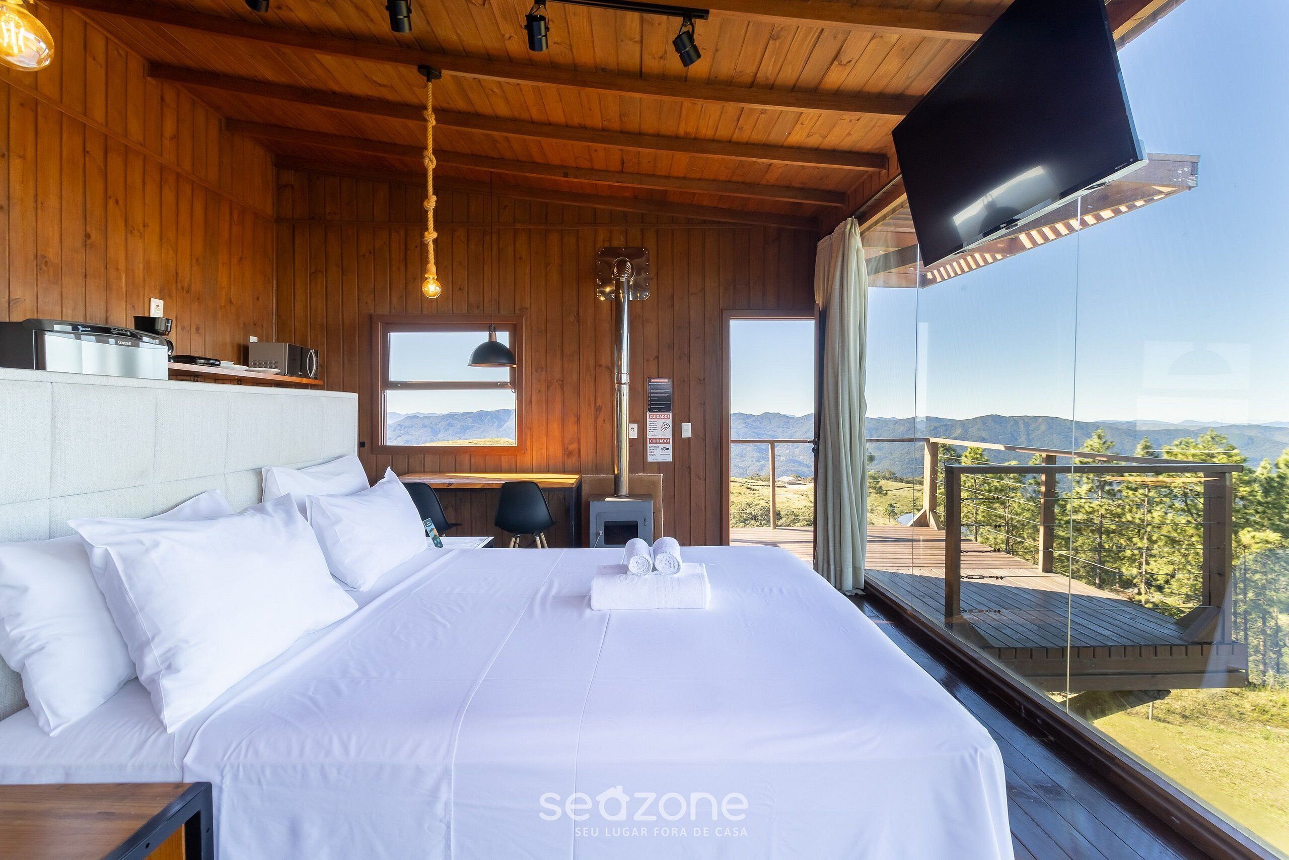 基础木屋 | 免费 WiFi