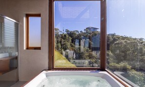 Chalet | Bathroom - Cabana romântica vista incrível VST002 (Anitápolis)