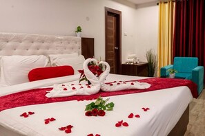 Premium Double Room, Non Smoking, City View | Premium bedding, pillowtop beds, in-room safe, desk - Hotel ORIGIN Hyderabad Airport (Hyderabad)