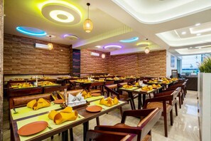 Restaurant - Hotel ORIGIN Hyderabad Airport (Hyderabad)