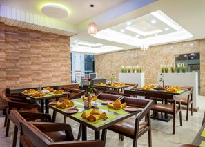 Restaurant - Hotel ORIGIN Hyderabad Airport (Hyderabad)