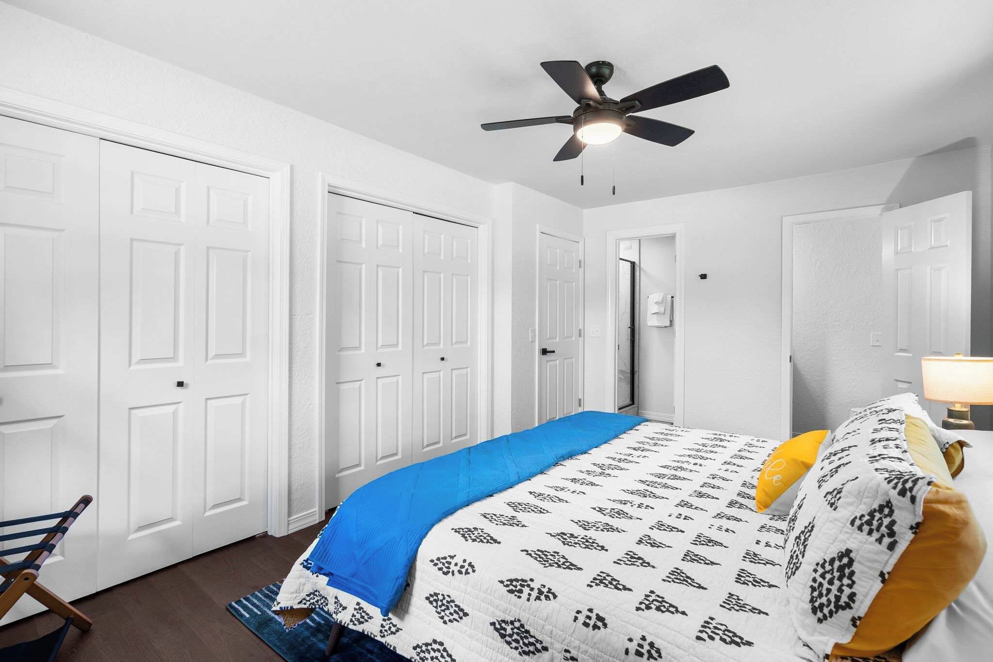 3 bedrooms, iron/ironing board, WiFi, bed sheets