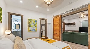 2 chambres, bureau, fer et planche à repasser, Wi-Fi gratuit