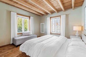 5 quartos, Wi-Fi, roupa de cama