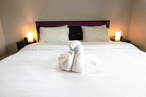 3 bedrooms, desk, travel cot, free WiFi