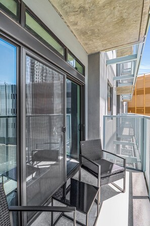 Classic-huoneisto, 1 makuuhuone, parveke | Parveke