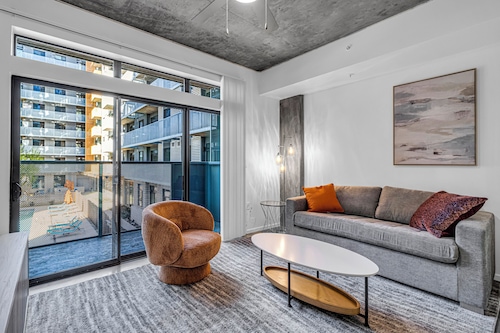 Phoenix Urban Luxury Escape