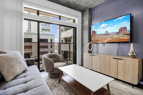 Phoenix Urban Luxury Escape