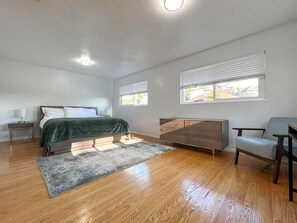 3 chambres, fer et planche à repasser, Wi-Fi, draps fournis