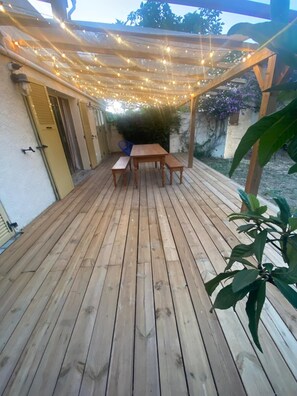 Outdoor dining - Apartment like a home Lumio - Beaches 5 minutes away (Lumio)