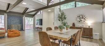 3 Mi to Lake Arrowhead: Cabin w/ Furnished Deck!