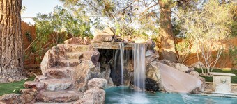 1-acre Las Vegas Getaway: Pool, Spa & Tennis Court