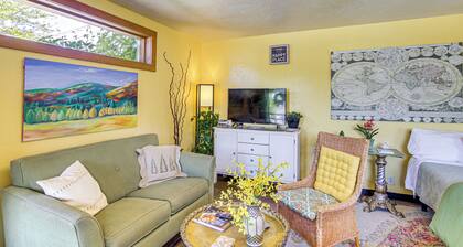 Walk to Dtwn Livingston: Studio w/ Mtn Views!