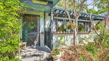 Apartment (0 Bedroom) | Bahagian dalam