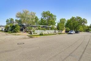 Apartment (0 Bedroom) | Interior - Walk to Dtwn Livingston: Studio w/ Mtn Views! (Livingston)