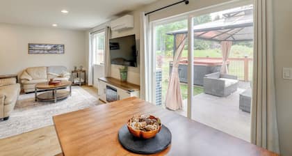 2 Mi to Olympic National Park: Hot Tub Haven!