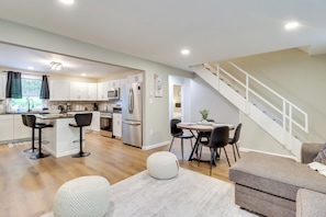 House (4 Bedrooms) | Interior