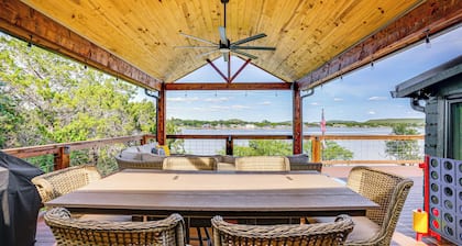 Lake View + Huge Deck: Cozy Possum Kingdom Retreat